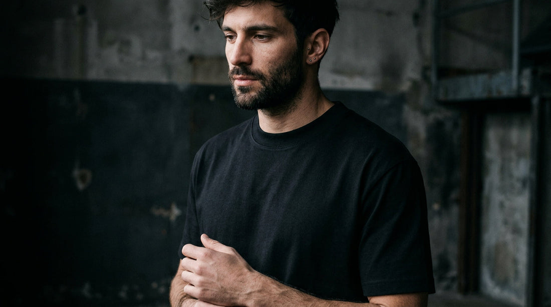 What is a heavyweight T-Shirt? Why fabric weight matters
